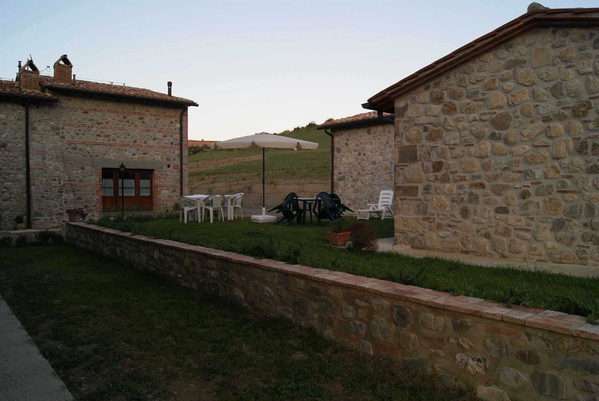 Agriturismo Podere San Giorgio Radicofani Exterior foto